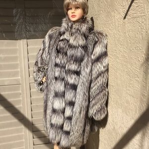 Richard Donald furs coat size L